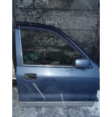 Дверь передняя правая Kia Sportage 1993-2004 б/у