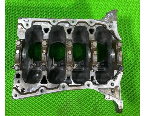 Блок цилиндров Toyota Sienta 2016 2NR-FKE б/у