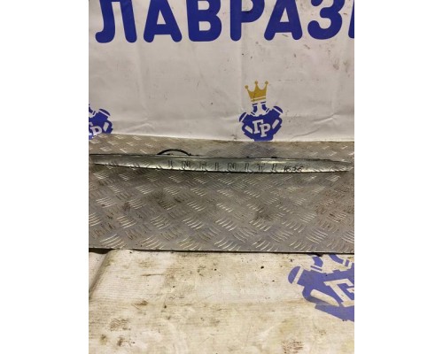 Накладка крышки багажника M (Y50) 2004-2010 ( 84810EJ21A ВЕРХНЯЯ) б/у Накладка крышки багажника M (Y50) 2004-2010 ( 84810EJ21A ВЕРХНЯЯ) б/у