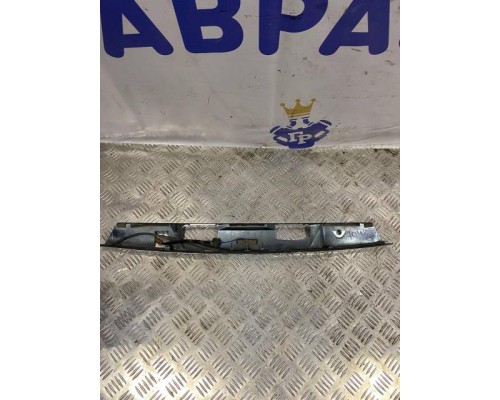 Накладка крышки багажника M (Y50) 2004-2010 ( 84810EJ21A ВЕРХНЯЯ) б/у Накладка крышки багажника M (Y50) 2004-2010 ( 84810EJ21A ВЕРХНЯЯ) б/у