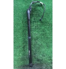 Амортизатор двери багажника Hyundai Santa Fe 2012- L/R 817702W600 817802W600) б/у