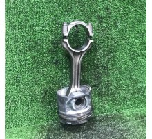 Поршень с шатуном Mitsubishi L200 2015- 4N15 1110D472 б.у