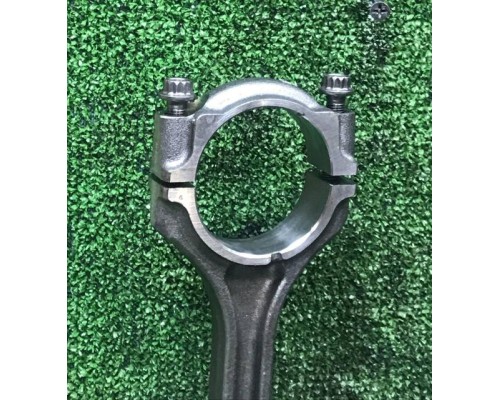 Поршень с шатуном Mitsubishi L200 2015- 4N15 1110D472 б.у