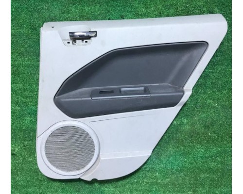 Обшивка двери задней правой Dodge Caliber 2007-2009  б/у Обшивка двери задней правой Dodge Caliber 2007-2009  б/у
