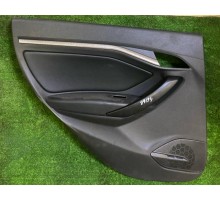 Обшивка двери задней левой Lada Vesta 2015- б/у Обшивка двери задней левой Lada Vesta 2015- б/у