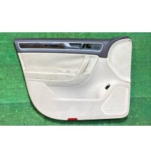 Обшивка двери пердняя левая Volkswagen Touareg 2010-2018 б/у