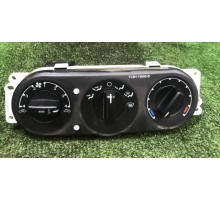 Блок управления климатической установкой Ford Maverick 2001-2007 (YL8H19980B) б/у