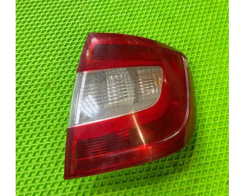Фонарь задний правый Skoda Rapid 2013-2020 б/у