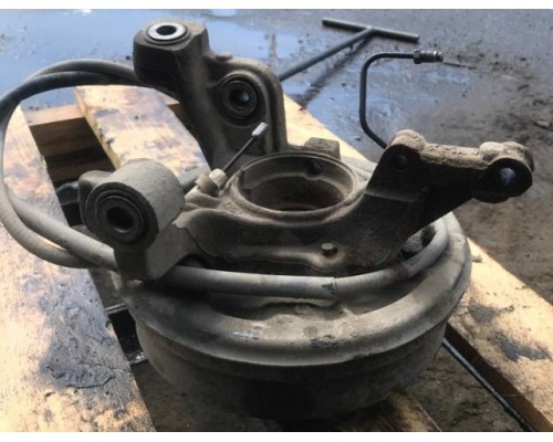 Кулак поворотный задний правый Nissan Terrano III 2014 (4WD 430184438R) б/у