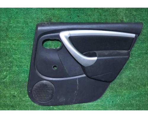 Обшивка двери задней правой Nissan Terrano III 2014 б/у Обшивка двери задней правой Nissan Terrano III 2014 б/у