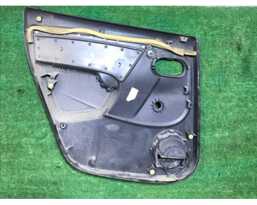 Обшивка двери задней правой Nissan Terrano III 2014 б/у Обшивка двери задней правой Nissan Terrano III 2014 б/у