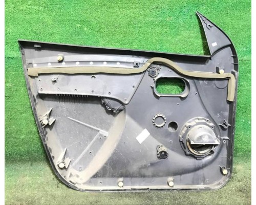 Обшивка двери передней правой Nissan Terrano III 2014 б/у Обшивка двери передней правой Nissan Terrano III 2014 б/у