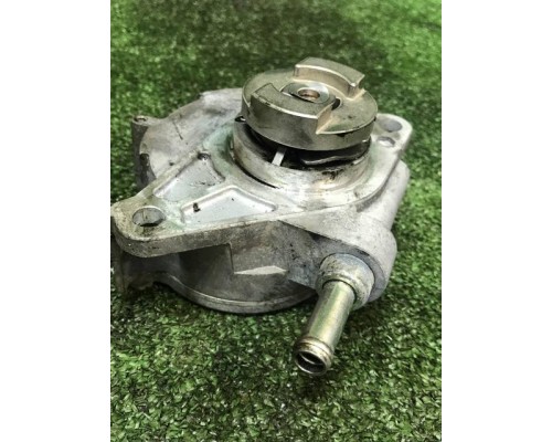 Насос вакуумный Mitsubishi L200 4N15 б.у