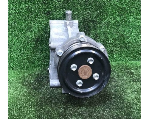 Помпа водяная Mitsubishi 4N15 L200 2015 б/у Помпа водяная Mitsubishi 4N15 L200 2015 б/у
