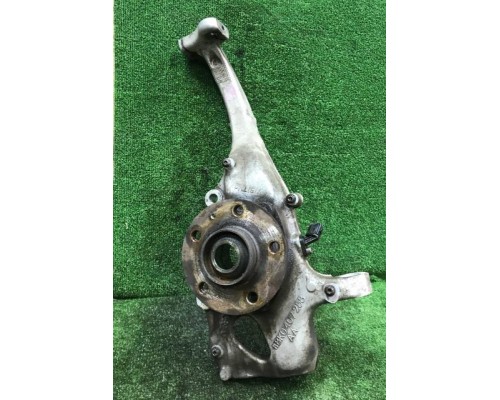 Кулак поворотный передний правый Audi A6 [C7[ 2012г б/у