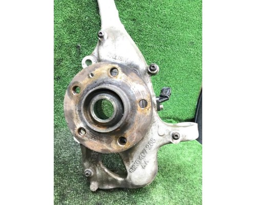 Кулак поворотный передний правый Audi A6 [C7[ 2012г б/у