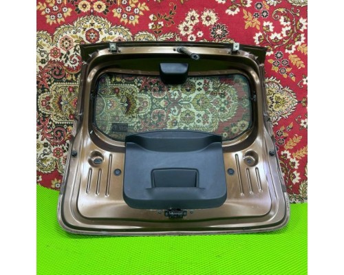 Дверь багажника Renault Duster 2010-2021 б/у