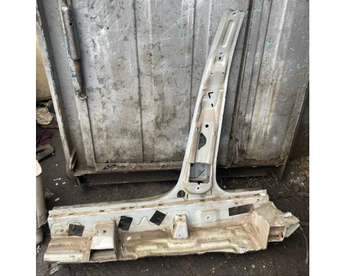 Порог правый Ford Focus I 1998-2004 б/у Порог правый Ford Focus I 1998-2004 б/у