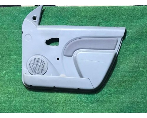 Обшивка двери передняя правая LADA Largus 2011 б/у Обшивка двери передняя правая LADA Largus 2011 б/у