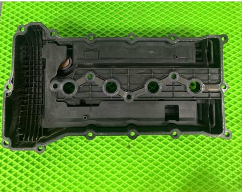 Крышка головки блока (клапанная) Hyundai Santa Fe (2.4L G4KE) б/у Крышка головки блока (клапанная) Hyundai Santa Fe (2.4L G4KE) б/у