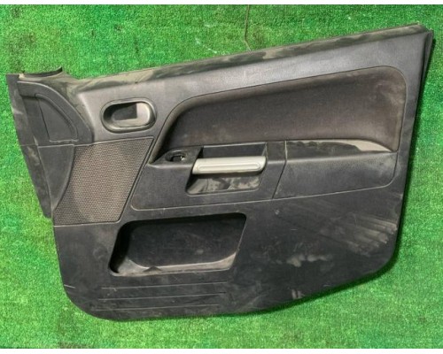 Обшивка двери передней правой Ford Fusion 2002-2012  б/у Обшивка двери передней правой Ford Fusion 2002-2012  б/у