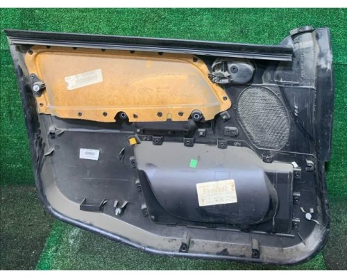 Обшивка двери передней правой Ford Fusion 2002-2012  б/у Обшивка двери передней правой Ford Fusion 2002-2012  б/у