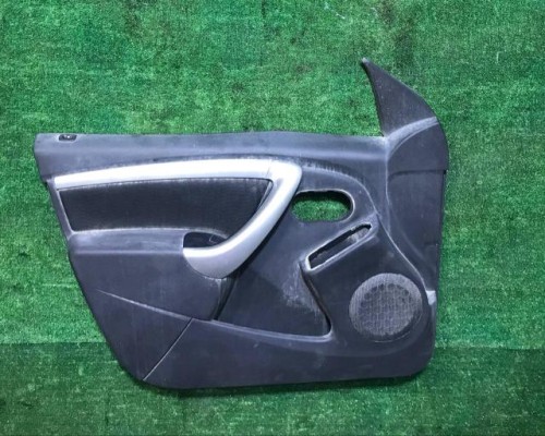 Обшивка двери передней левой Nissan Terrano III 2014 б/у Обшивка двери передней левой Nissan Terrano III 2014 б/у