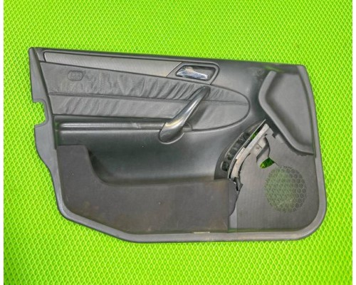 Обшивка двери передней правой Mercedes-Benz W203 2000-2006 б/у Обшивка двери передней правой Mercedes-Benz W203 2000-2006 б/у