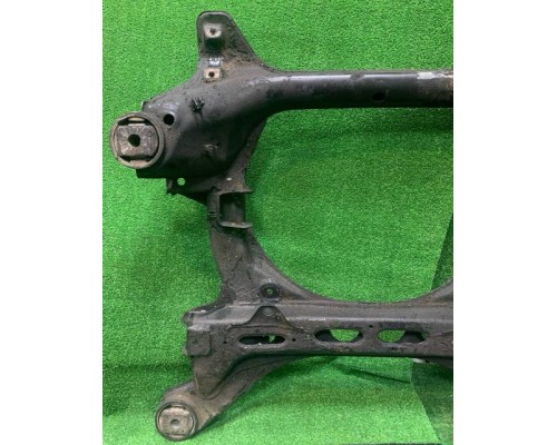 Балка подмоторная Volkswagen Touareg 2010-2018 б/у