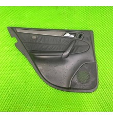 Обшивка двери задней левой Mercedes Benz W203 2000-2006 б/у