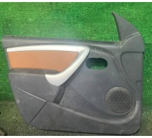 Обшивка двери передней левой LADA Largus 2011-  б/у Обшивка двери передней левой LADA Largus 2011-  б/у