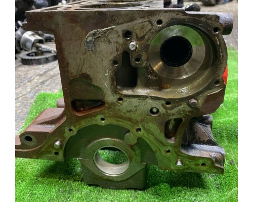 Блок двигателя Renault Logan 2005-2014 (1.6L 8кл. K7M) б/у