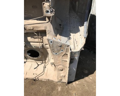 Крыло заднее правое Nissan Terrano III 2014 б/у