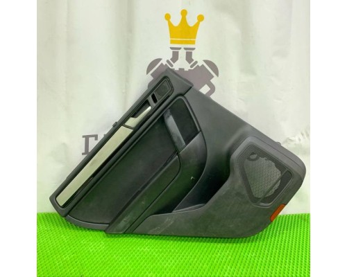 Обшивка двери задняя левая Volkswagen Touareg 2010-2018 б/у Обшивка двери задняя левая Volkswagen Touareg 2010-2018 б/у