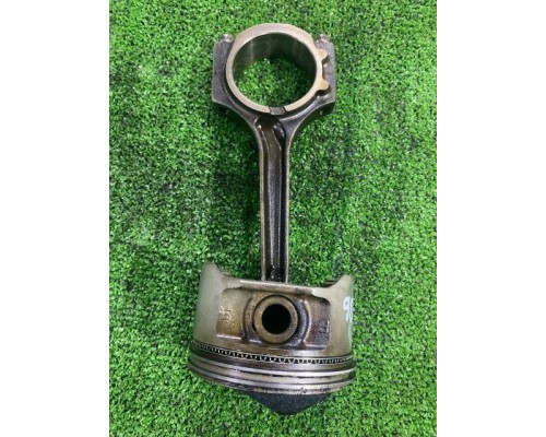 Шатун с поршнем Chrysler 2.4 DOHC EDZ Волга 31105 / 3102, Соболь, Газель б/у Шатун с поршнем Chrysler 2.4 DOHC EDZ Волга 31105 / 3102, Соболь, Газель б/у