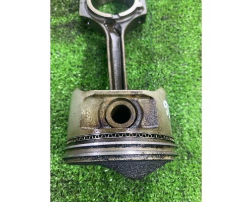 Шатун с поршнем Chrysler 2.4 DOHC EDZ Волга 31105 / 3102, Соболь, Газель б/у Шатун с поршнем Chrysler 2.4 DOHC EDZ Волга 31105 / 3102, Соболь, Газель б/у