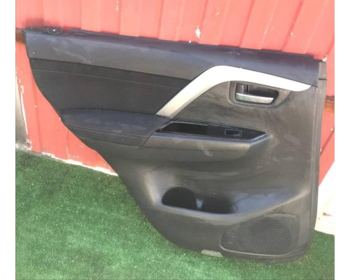 Обшивка двери задней левая Mitsubishi Pajero/Montero Sport (KS) 2015> б/у Обшивка двери задней левая Mitsubishi Pajero/Montero Sport (KS) 2015> б/у