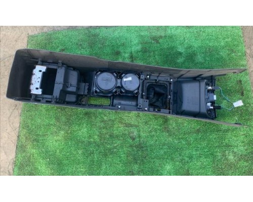 Консоль Hyundai Elantra HD 2006-2011 б/у Консоль Hyundai Elantra HD 2006-2011 б/у