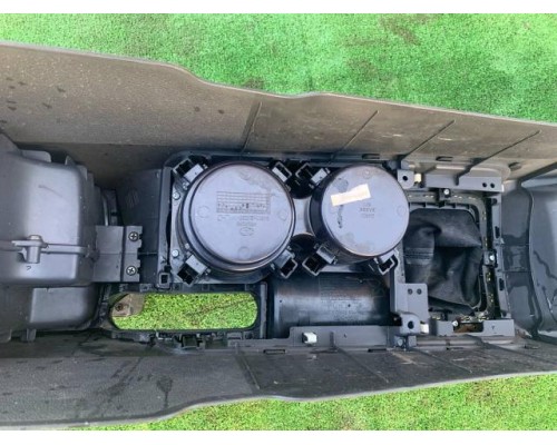 Консоль Hyundai Elantra HD 2006-2011 б/у Консоль Hyundai Elantra HD 2006-2011 б/у