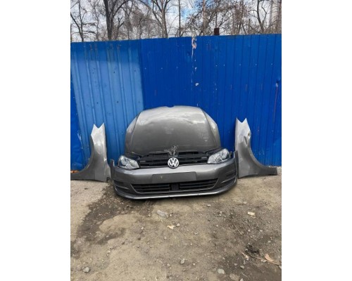 Ноускат VW Golf VII 2012-2020 (БЕЗ ОМЫВАТЕЛЯ ФАР С ОТВЕРСТИЯМИ ПОД ДАТЧИКИ ПАРКОВКИ) б/у