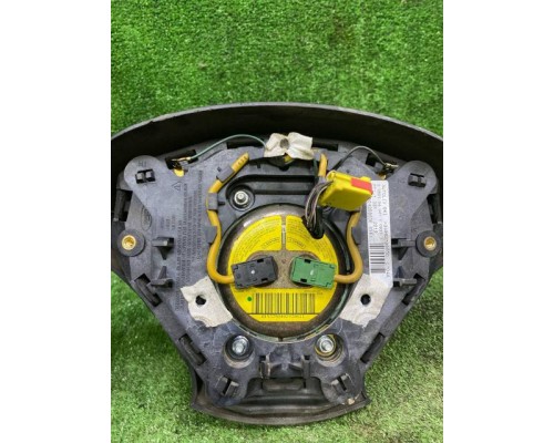 Подушка безопасности в рулевое колесо Ford Focus I 1998-2004 (2M51A042B85) б/у Подушка безопасности в рулевое колесо Ford Focus I 1998-2004 (2M51A042B85) б/у
