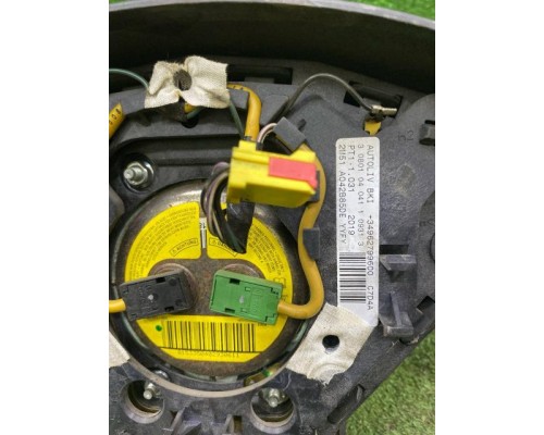 Подушка безопасности в рулевое колесо Ford Focus I 1998-2004 (2M51A042B85) б/у Подушка безопасности в рулевое колесо Ford Focus I 1998-2004 (2M51A042B85) б/у