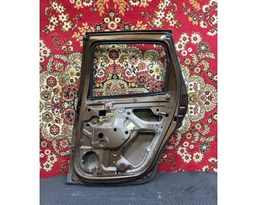 Дверь задняя правая Renault Duster 2010-2021 (НЕ ПОД НАКЛАДКУ 821007807R КОРИЧНЕВАЯ) Б/У