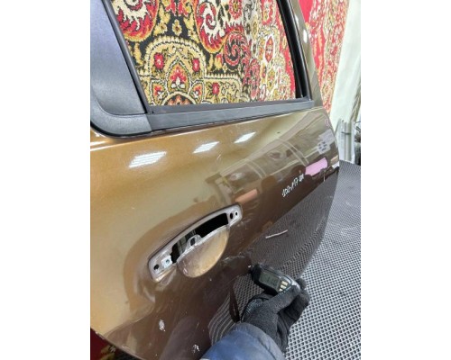 Дверь задняя правая Renault Duster 2010-2021 (НЕ ПОД НАКЛАДКУ 821007807R КОРИЧНЕВАЯ) Б/У