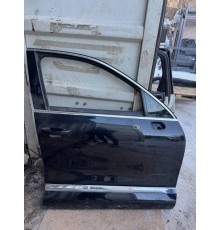 Дверь передняя правая Touareg 2010> б/у