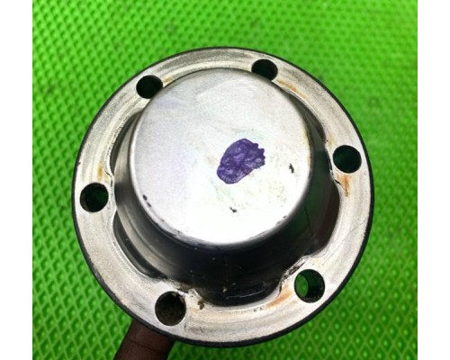 Полуось передняя Volkswagen Amarok 2010- (ЛЕВАЯ=ПРАВАЯ 2H0407271D) б/у