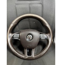 Руль Volkswagen Touareg 2010-2018 (В СБОРЕ С ПОДУШКОЙ) б/у